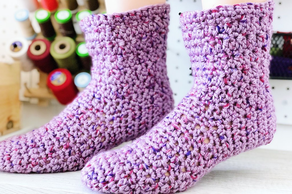 Speckled Slipper Socks | Free Easy Crochet&nbsp;Pattern